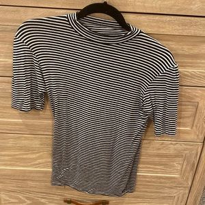 Albion striped fitted short sleeve size small